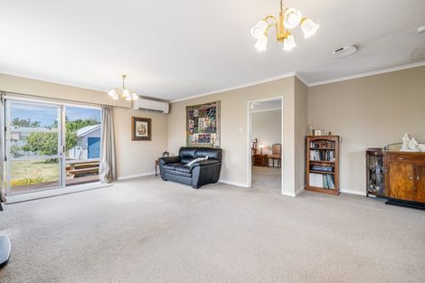 Photo of property in 230 Avonhead Road, Avonhead, Christchurch, 8042