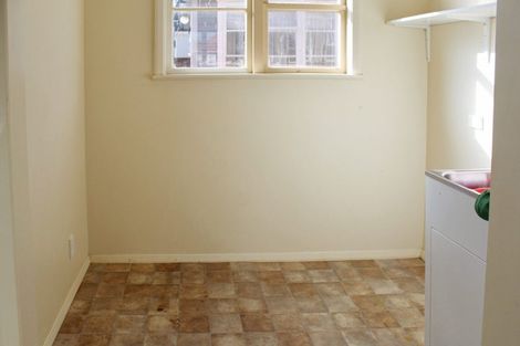 Photo of property in 135 Rangiora Avenue, Roslyn, Palmerston North, 4414