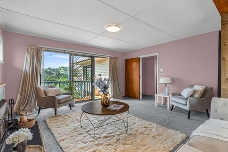 Photo of property in 98 Glendale Road, Glen Eden, Auckland, 0602