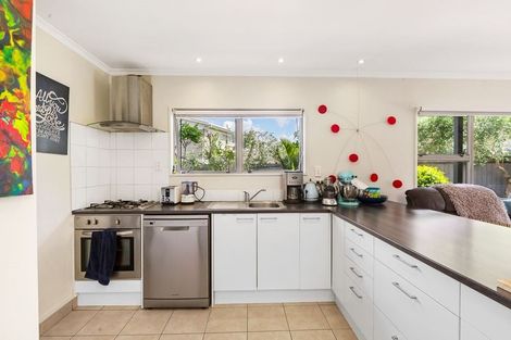 Photo of property in 3b Lillian Place, Orewa, 0931