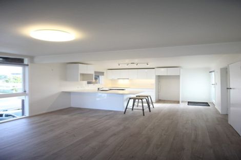 Photo of property in 2/2 Bentley Avenue, Glenfield, Auckland, 0629