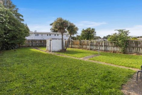 Photo of property in 5 Purser Grove, Fairfield, Lower Hutt, 5011