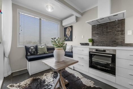 Photo of property in 24a Clyde Street, Mount Maunganui, 3116