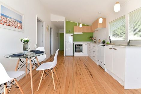 Photo of property in 21 Shine Road, South Head, Helensville, 0874