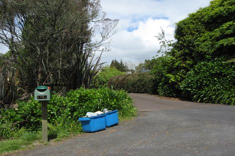 Photo of property in 176a Boord Crescent, Kumeu, 0891