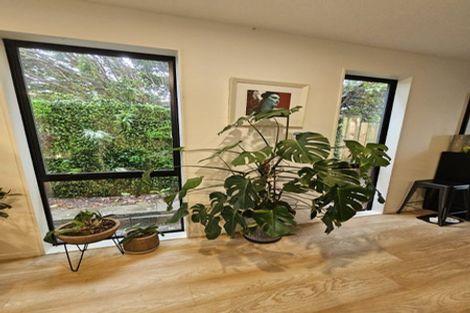 Photo of property in 19 Waru Lane, Te Atatu Peninsula, Auckland, 0610