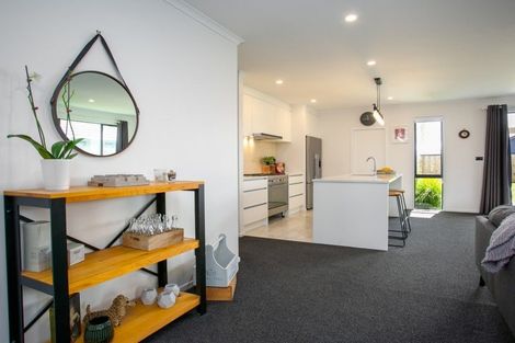 Photo of property in 33 Ruru Street, Cambridge, 3434