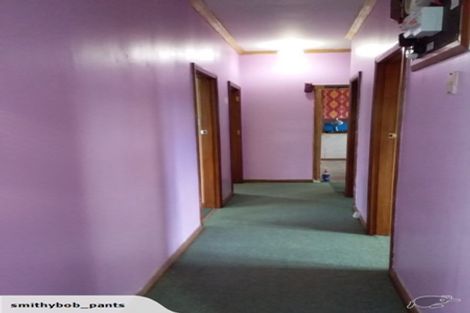 Photo of property in 2 Hobson Place, Takaro, Palmerston North, 4412