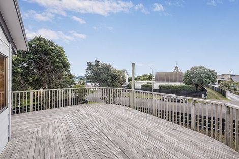 Photo of property in 116 Field Way, Waikanae Beach, Waikanae, 5036