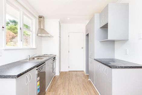 Photo of property in 75 Kokiri Crescent, Waitangirua, Porirua, 5024