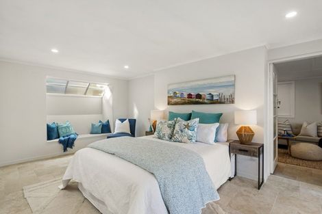 Photo of property in 5 Churchill Road, Murrays Bay, Auckland, 0630