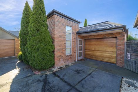 Photo of property in 121c Jeffreys Road, Strowan, Christchurch, 8052