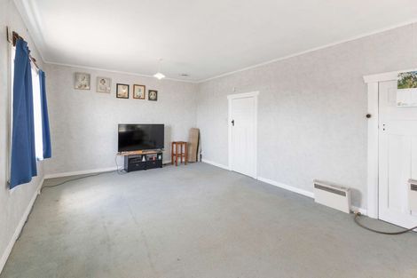 Photo of property in 34 High Street West, Waitara, 4320