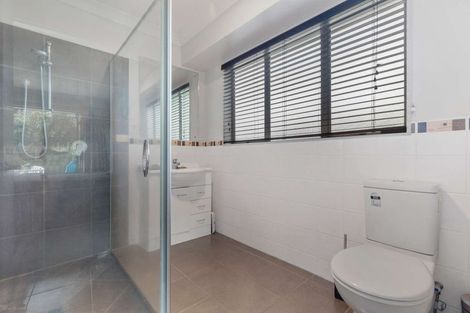 Photo of property in 5 Ernest Shackleton Place, Waiuku, 2123