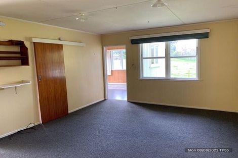 Photo of property in 6 Papaitonga Lake Road, Ohau, Levin, 5570
