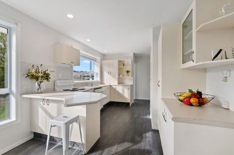 Photo of property in 14 Dunluce Place, Hornby, Christchurch, 8042