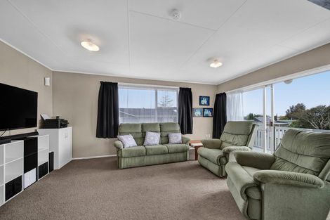 Photo of property in 40 Rewa Street, Inglewood, 4330