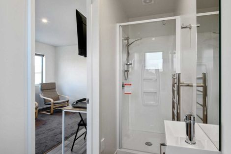 Photo of property in 7a Mathesons Road, Phillipstown, Christchurch, 8011