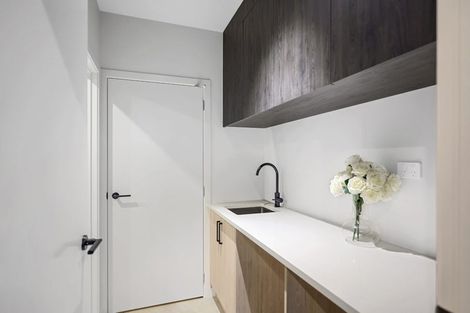 Photo of property in 201d Hurstmere Road, Takapuna, Auckland, 0622