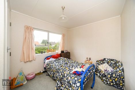 Photo of property in Charleville Court, 1/225 Ruahine Street, Roslyn, Palmerston North, 4414