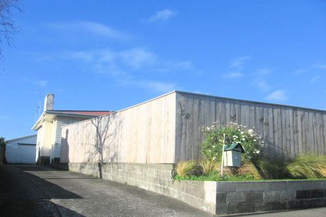Photo of property in 42 Highbury Avenue, Highbury, Palmerston North, 4412