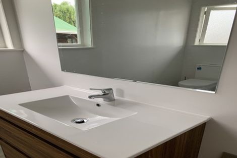 Photo of property in 1/13 Blanes Road, Weymouth, Auckland, 2103