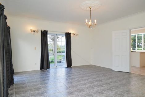 Photo of property in 150 Nixon Road, Taupaki, Henderson, 0782