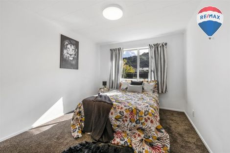 Photo of property in 1/21 Denver Grove, Totara Park, Upper Hutt, 5018