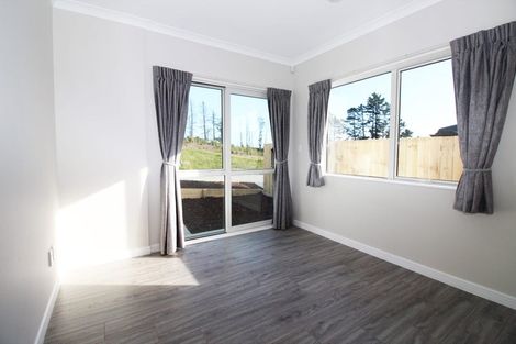 Photo of property in 80 Jeroboam Loop, Kumeu, 0810
