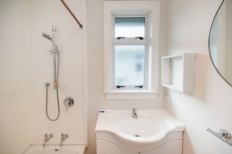 Photo of property in 345 Tremaine Avenue, Takaro, Palmerston North, 4412