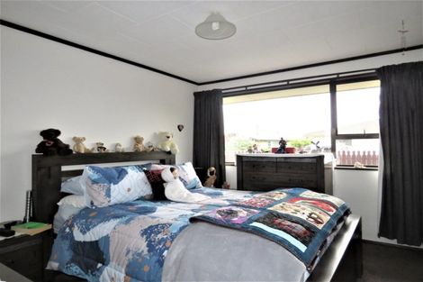 Photo of property in 75 Salisbury Crescent, Oamaru North, Oamaru, 9400