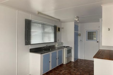 Photo of property in 35 Cameron Crescent, Masterton, 5810