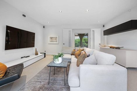 Photo of property in 181 Old North Road, Kumeu, 0892