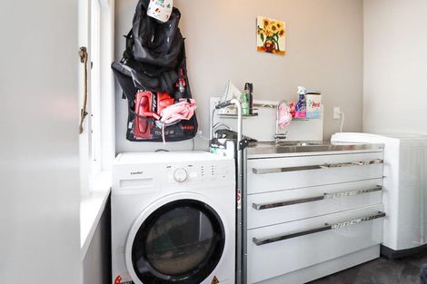 Photo of property in 14 Grant Street, Dannevirke, 4930