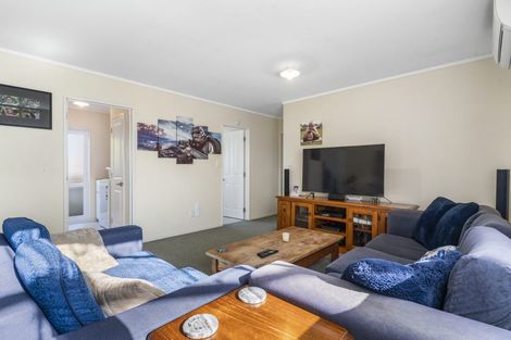 Photo of property in 19 Patons Road, Howick, Auckland, 2014