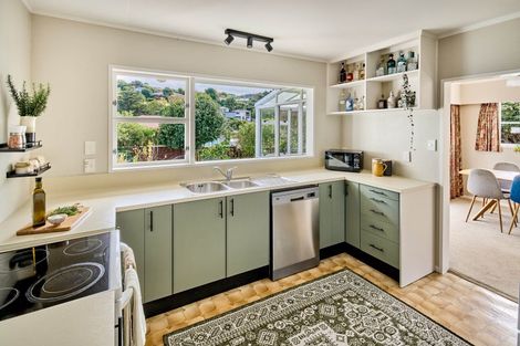 Photo of property in 11 Mckeefry Grove, Tawa, Wellington, 5028