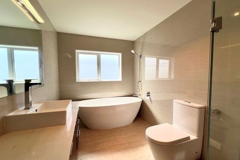 Photo of property in 21 Calcite Avenue, Flat Bush, Auckland, 2019