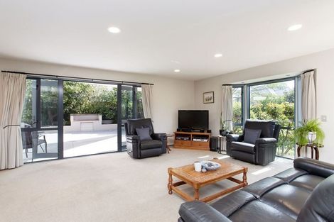 Photo of property in 4 Wilkinsons Road, Harewood, Christchurch, 8051