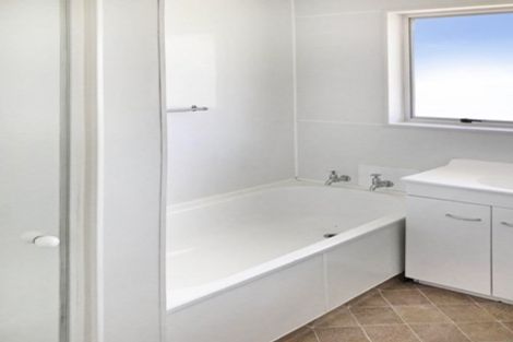 Photo of property in 355 Main North Road, Redwood, Christchurch, 8051