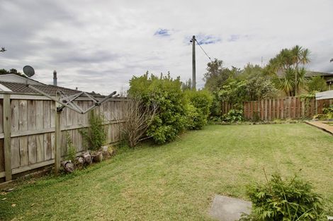 Photo of property in 62 Tudor Road, Henderson, Auckland, 0610