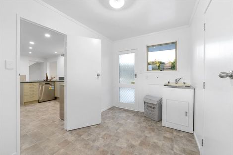 Photo of property in 120 Totara Drive, Pukete, Hamilton, 3200