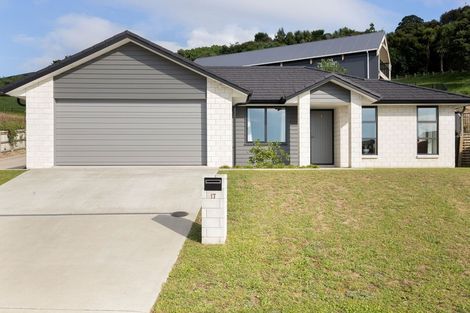 Photo of property in 17 Lakeside Terrace, Omokoroa, 3114