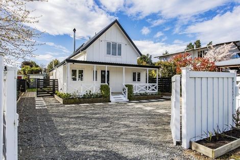 Photo of property in 12 Broadway Avenue, Waikuku Beach, 7473