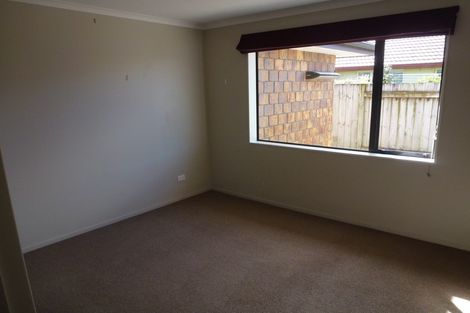 Photo of property in 20 Meridian Grove, Kelvin Grove, Palmerston North, 4414