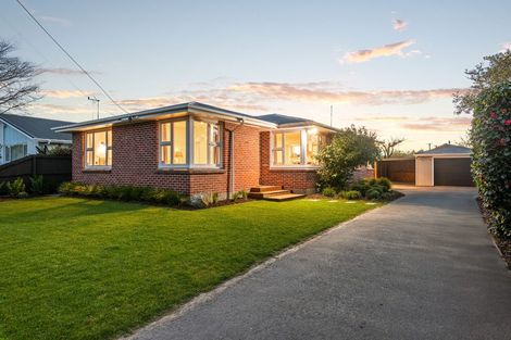 Photo of property in 31 Flower Street, Bryndwr, Christchurch, 8053