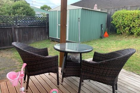 Photo of property in 1/29 Ludlow Terrace, Totara Vale, Auckland, 0627