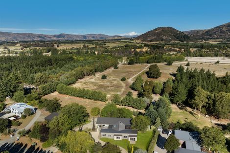 Photo of property in 293 Riverbank Road, Wanaka, 9382