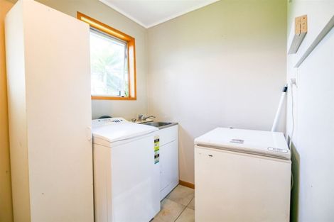 Photo of property in 16 Swinbourne Street, Waverley, 4510