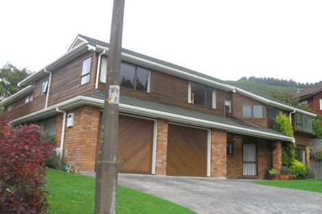 Photo of property in 21 Duval Grove, Tawa, Wellington, 5028