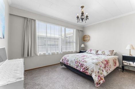 Photo of property in 11 Hine Street, New Plymouth, 4310